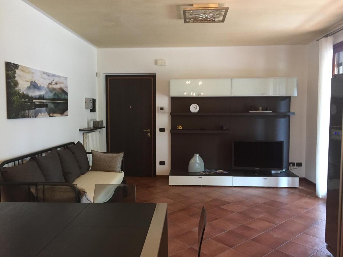 Home La Rosa Del Garda Peschiera del Garda Dış mekan fotoğraf