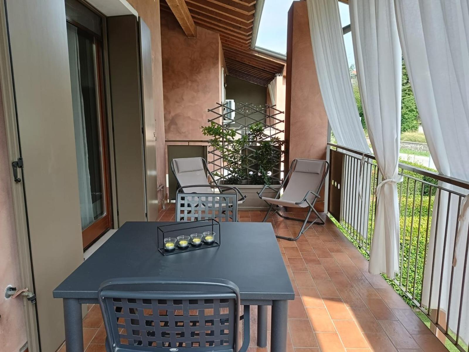 Home La Rosa Del Garda Peschiera del Garda Dış mekan fotoğraf